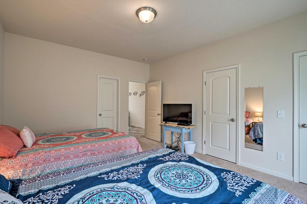 Modern Coastal Condo With Patio 1 Mi To Beaches! Carolina Beach Extérieur photo