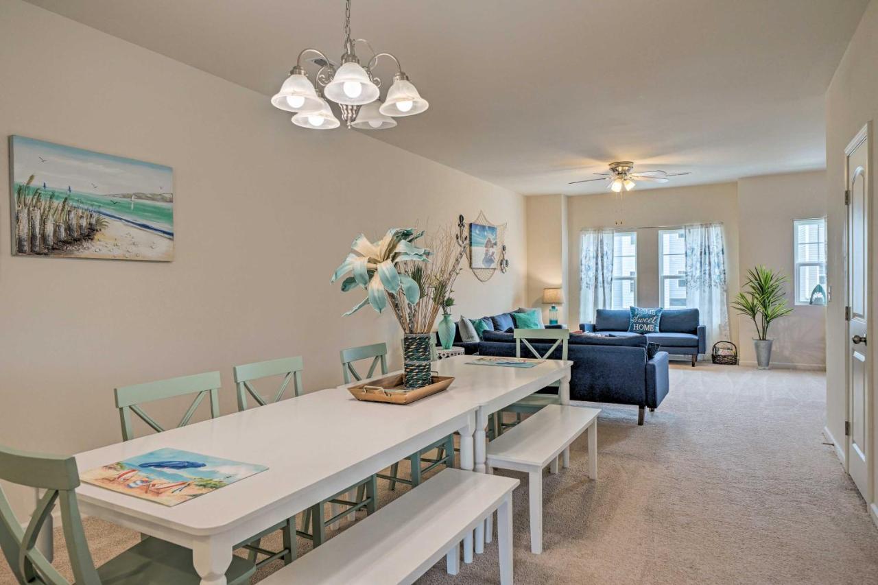Modern Coastal Condo With Patio 1 Mi To Beaches! Carolina Beach Extérieur photo